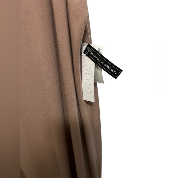 Abound V-Neck Spaghetti Straps Maxi Dress Color Tan Size 2X No Pockets New NWT. - Picture 4 of 7
